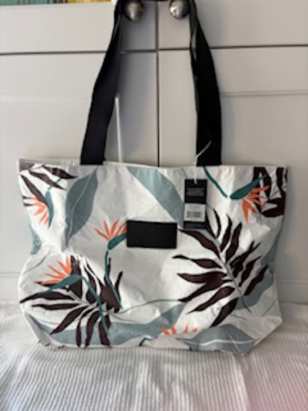 ALOHA Collection Day Tripper Tote Bag - Painted Birds (cool white)